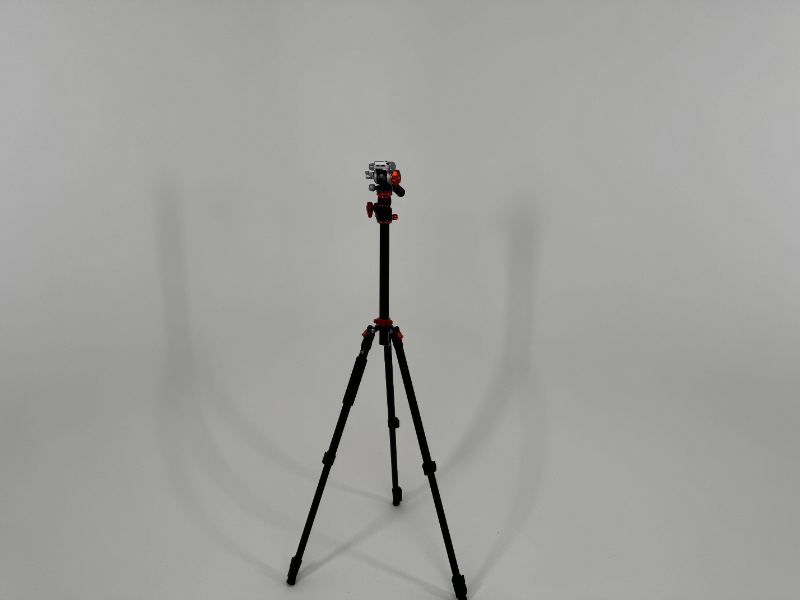 Video stativ sa pan-tilt glavom